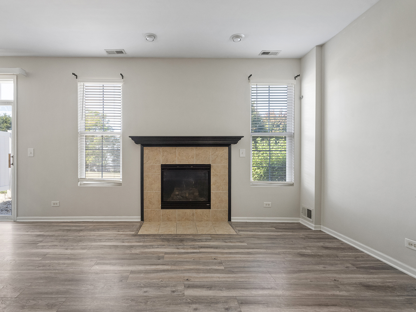 1045 Heron Circle, Joliet, IL 60431