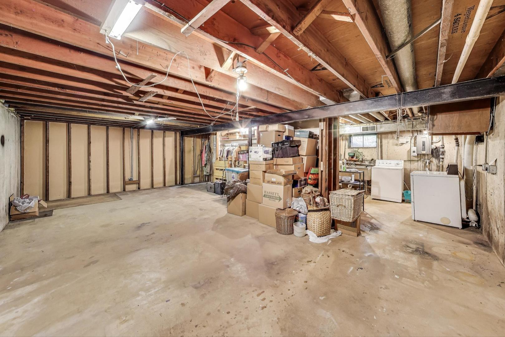 738 N Parker Street, Elmhurst, IL 60126