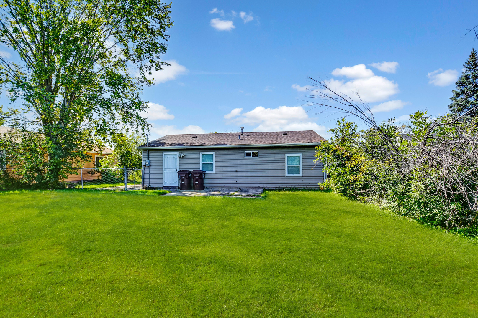 1897 Division Street, Chicago Heights, IL 60411