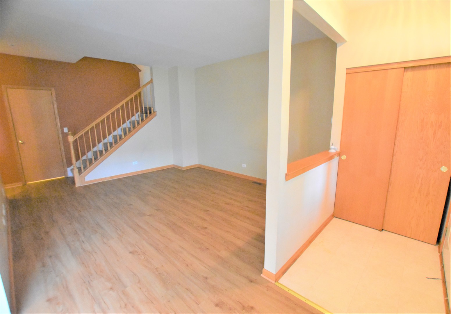 748 COUNTY LINE Road #748, Aurora, IL 60502
