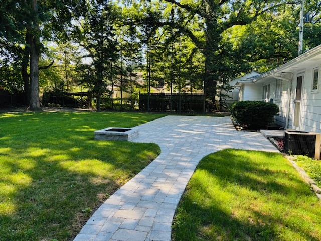 1945 Hickory Street, Waukegan, IL 60087
