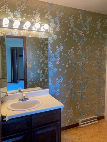 141 S Lakeshore Drive #B1, Racine, WI 53403