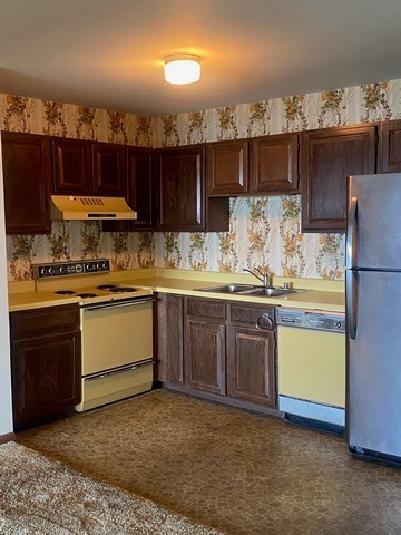 141 S Lakeshore Drive #B1, Racine, WI 53403