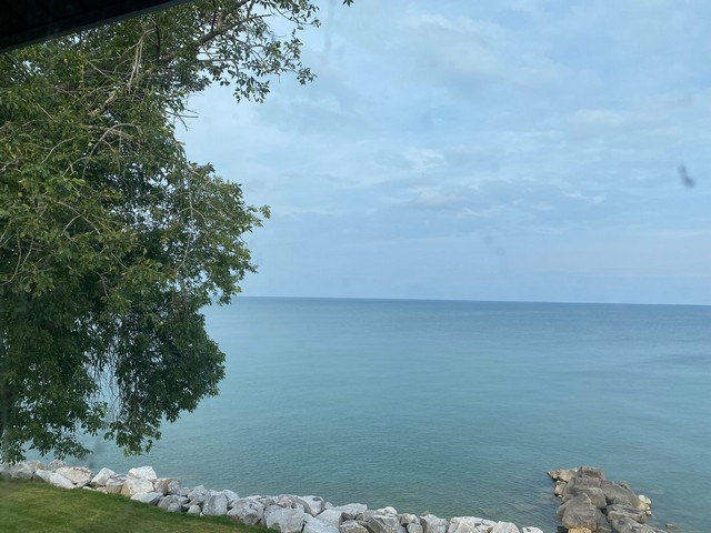 141 S Lakeshore Drive #B1, Racine, WI 53403