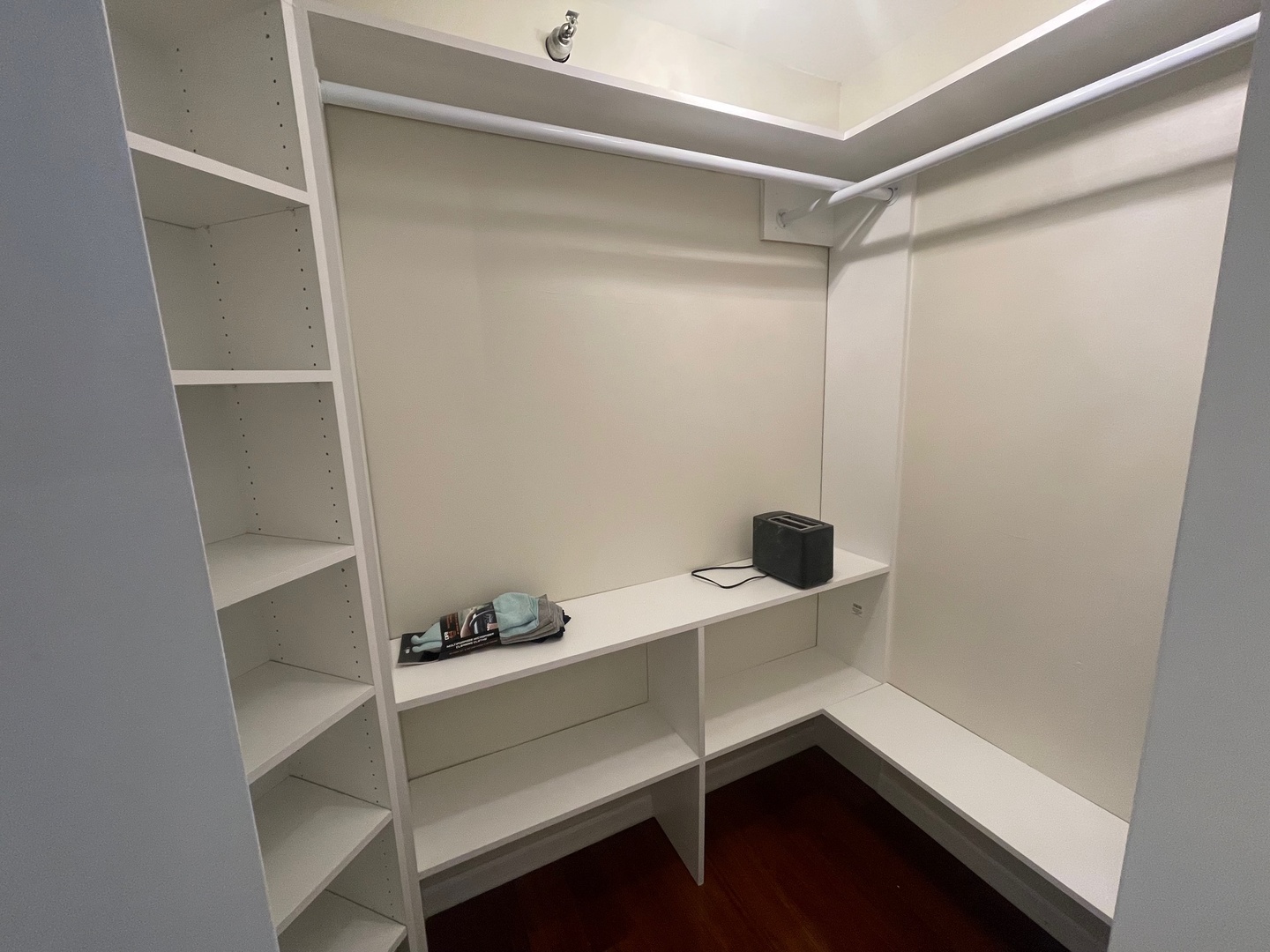 480 N McClurg Court #912, Chicago, IL 60611