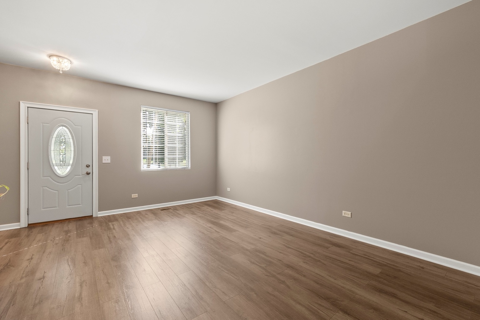 1565 Azalea Circle, Romeoville, IL 60446
