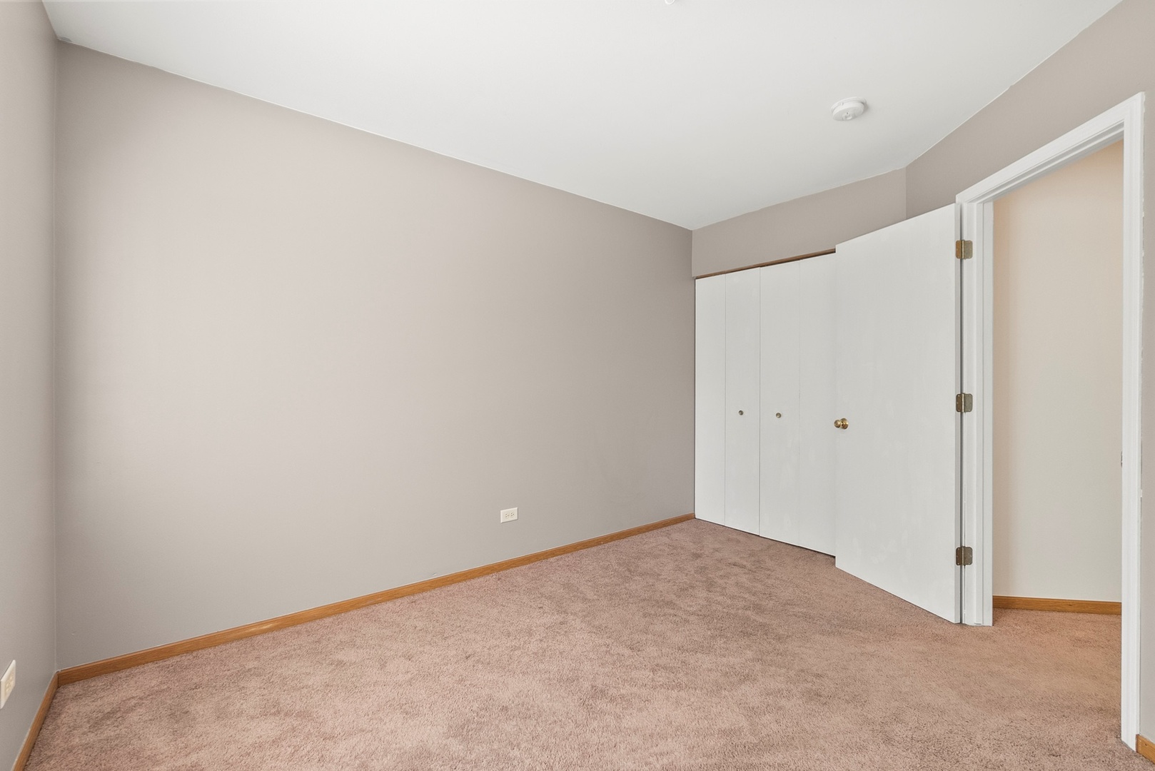 1565 Azalea Circle, Romeoville, IL 60446