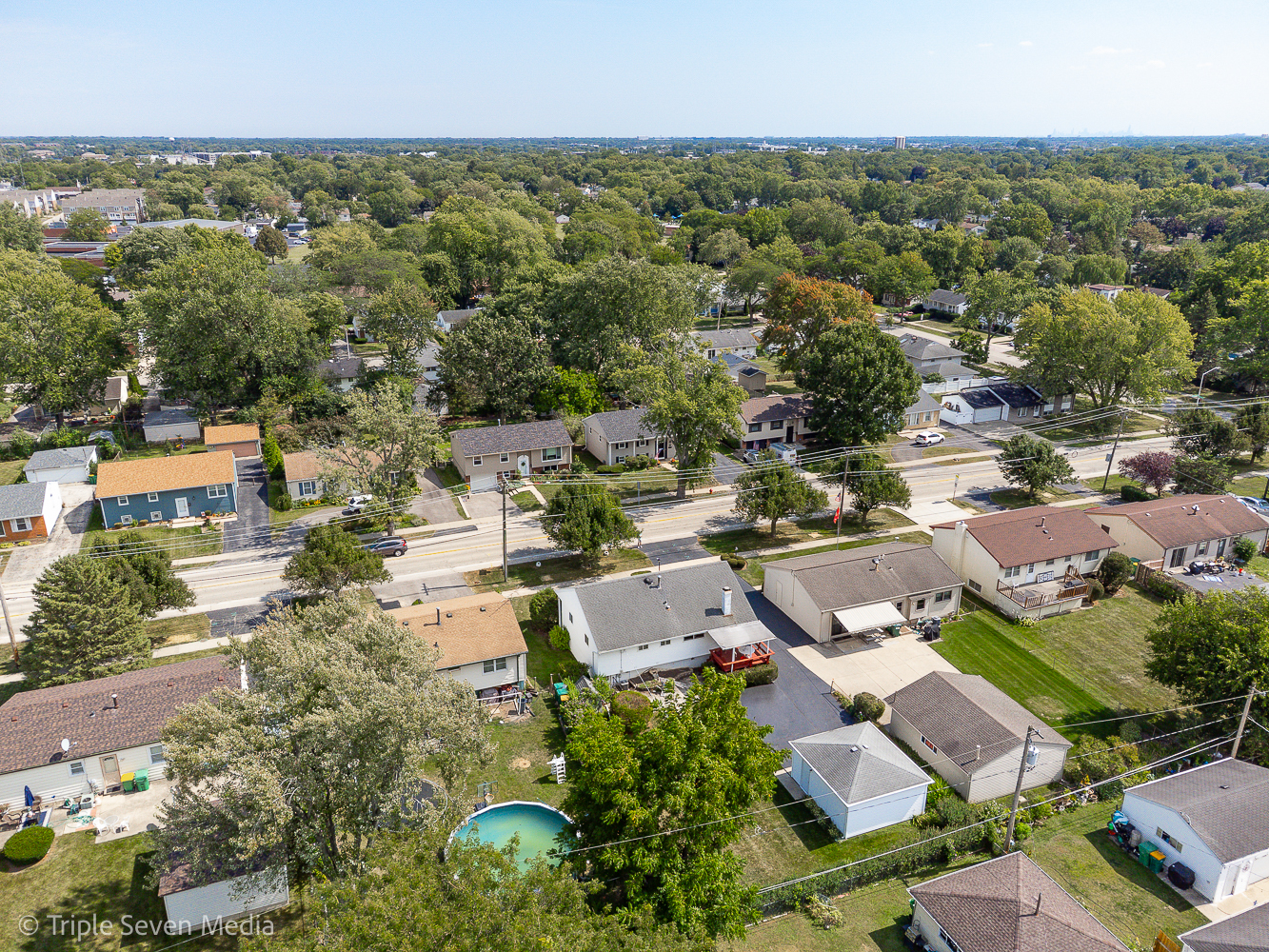 52 Schoenbeck Road, Wheeling, IL 60090