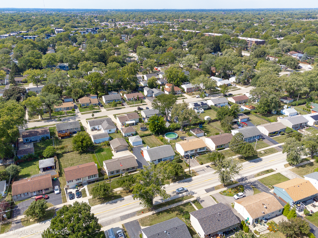 52 Schoenbeck Road, Wheeling, IL 60090