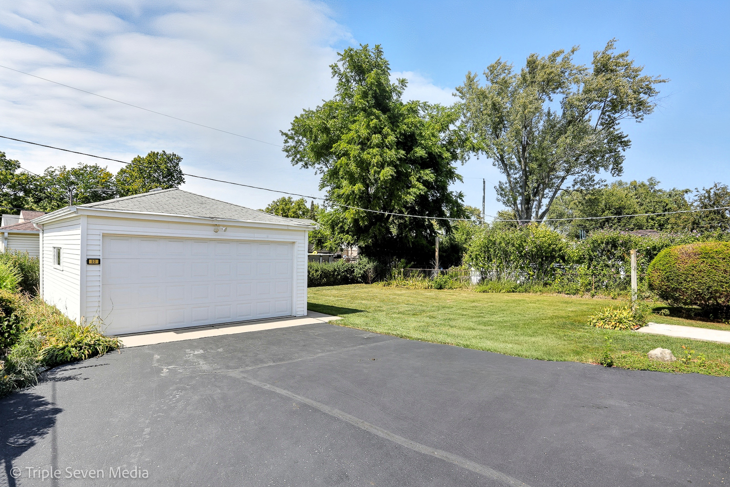 52 Schoenbeck Road, Wheeling, IL 60090