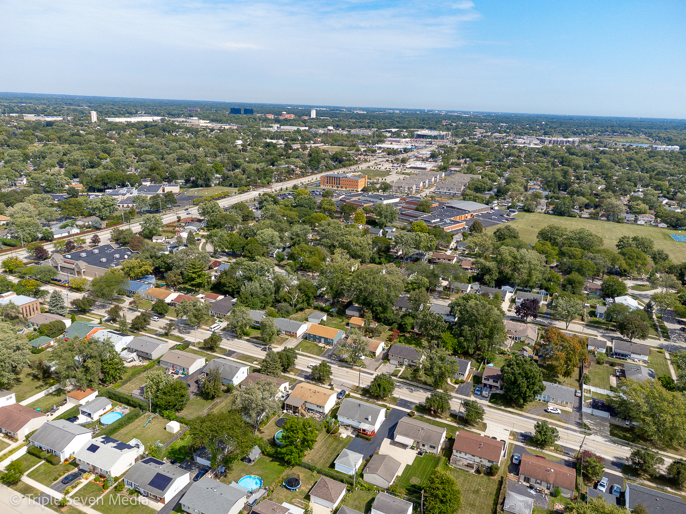 52 Schoenbeck Road, Wheeling, IL 60090