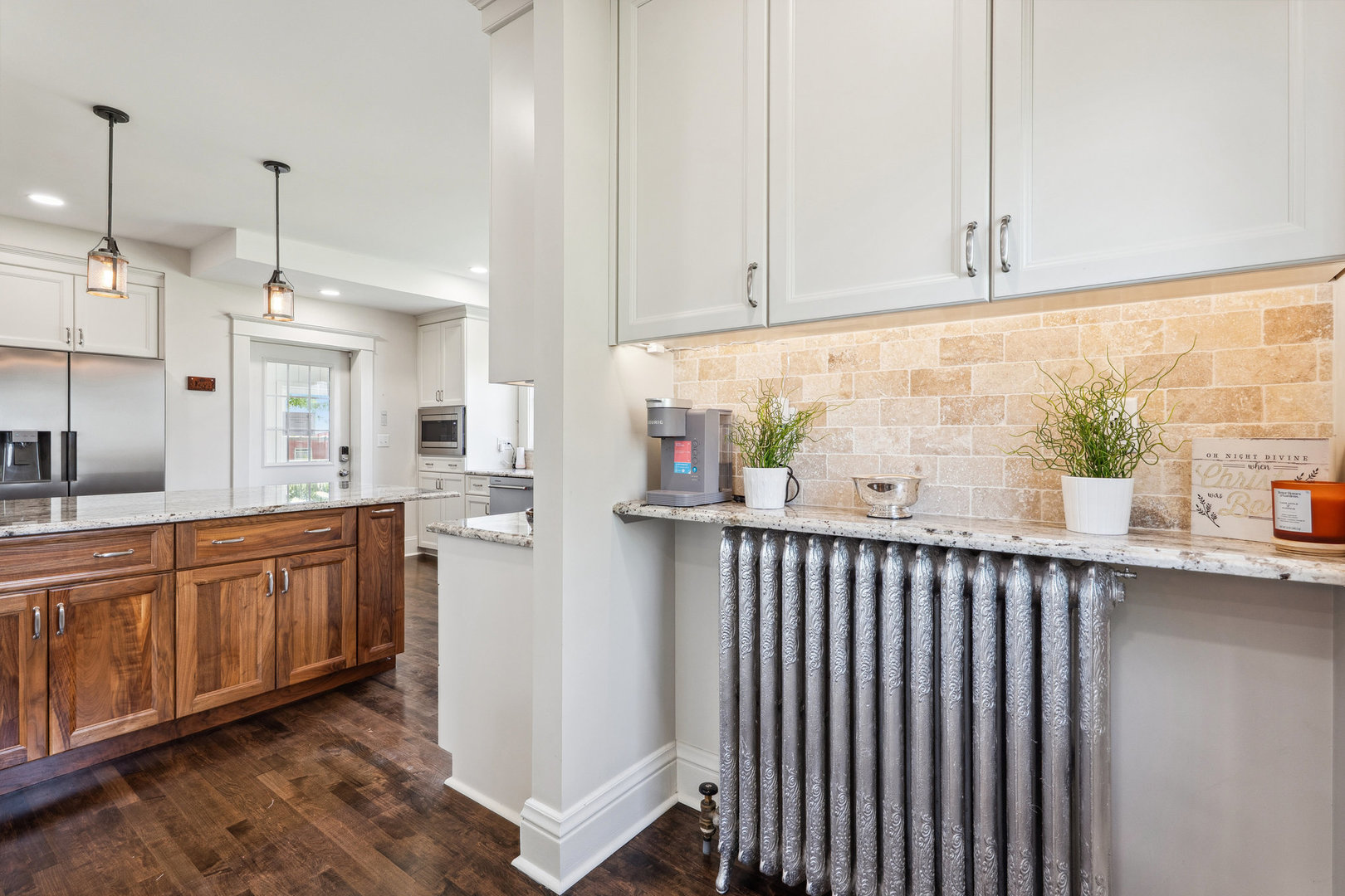 4731 East 10th Road, Earlville, IL 60518