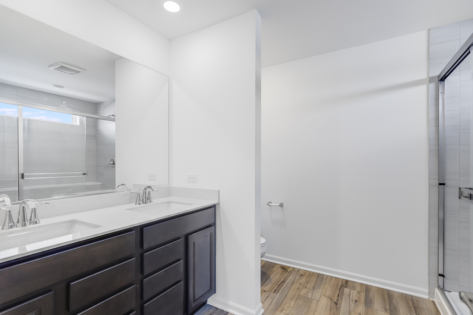 417 Hathaway Lane, Oswego, IL 60543