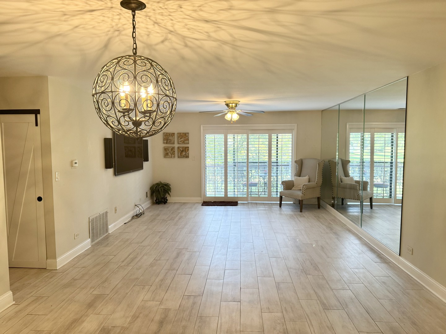 801 79TH Street #105, Darien, IL 60561