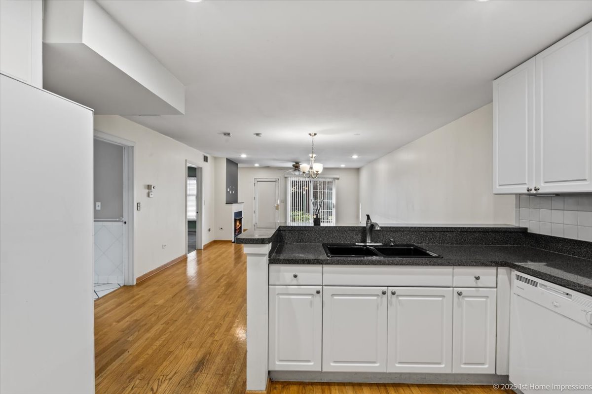 1812 S State Street #34, Chicago, IL 60616