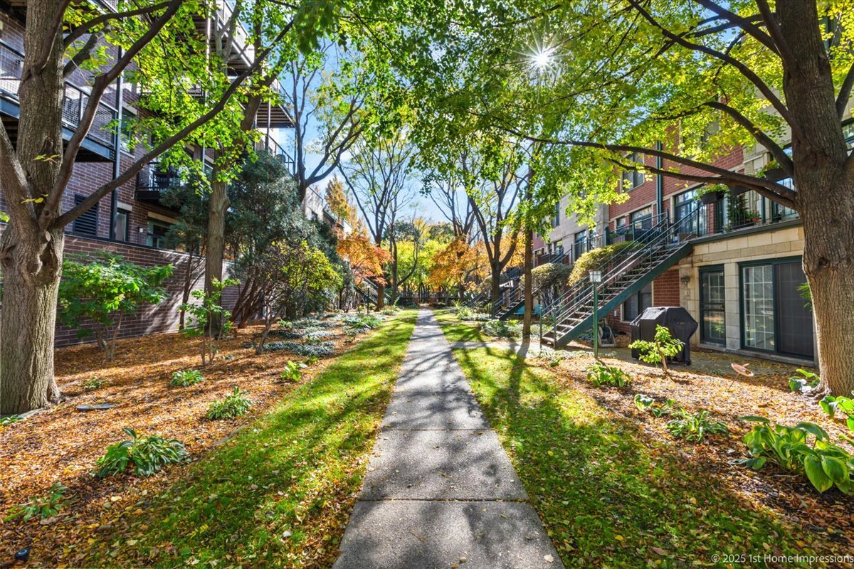 1812 S State Street #34, Chicago, IL 60616