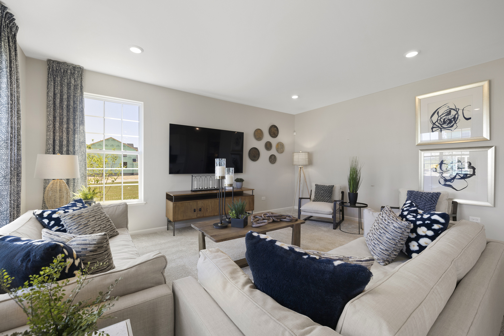 163 Henderson Street, Oswego, IL 60543