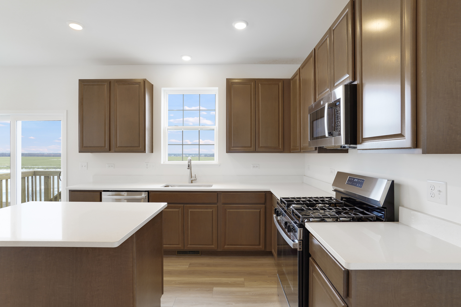 163 Henderson Street, Oswego, IL 60543