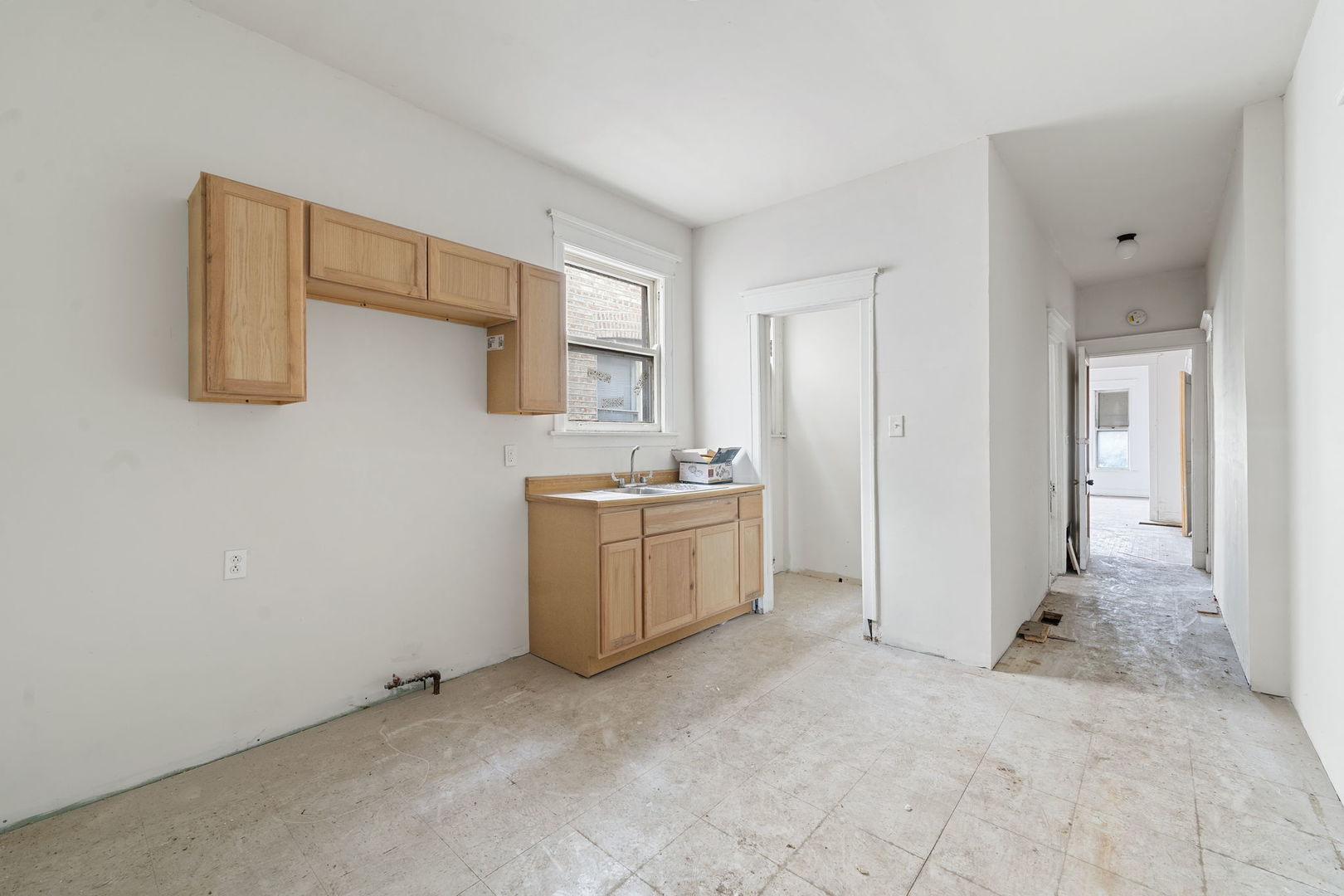 5840 W North Avenue, Chicago, IL 60639