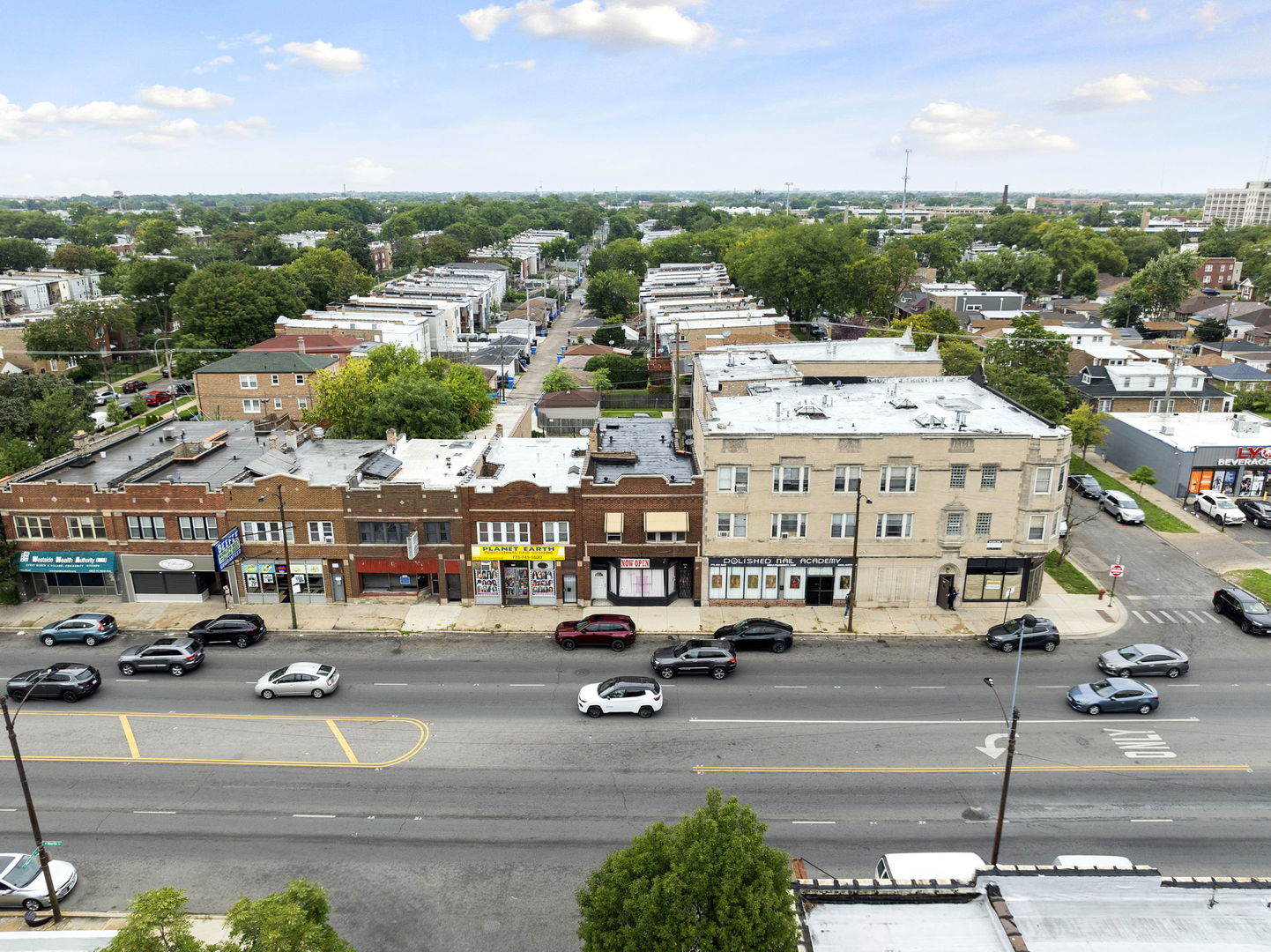 5840 W North Avenue, Chicago, IL 60639