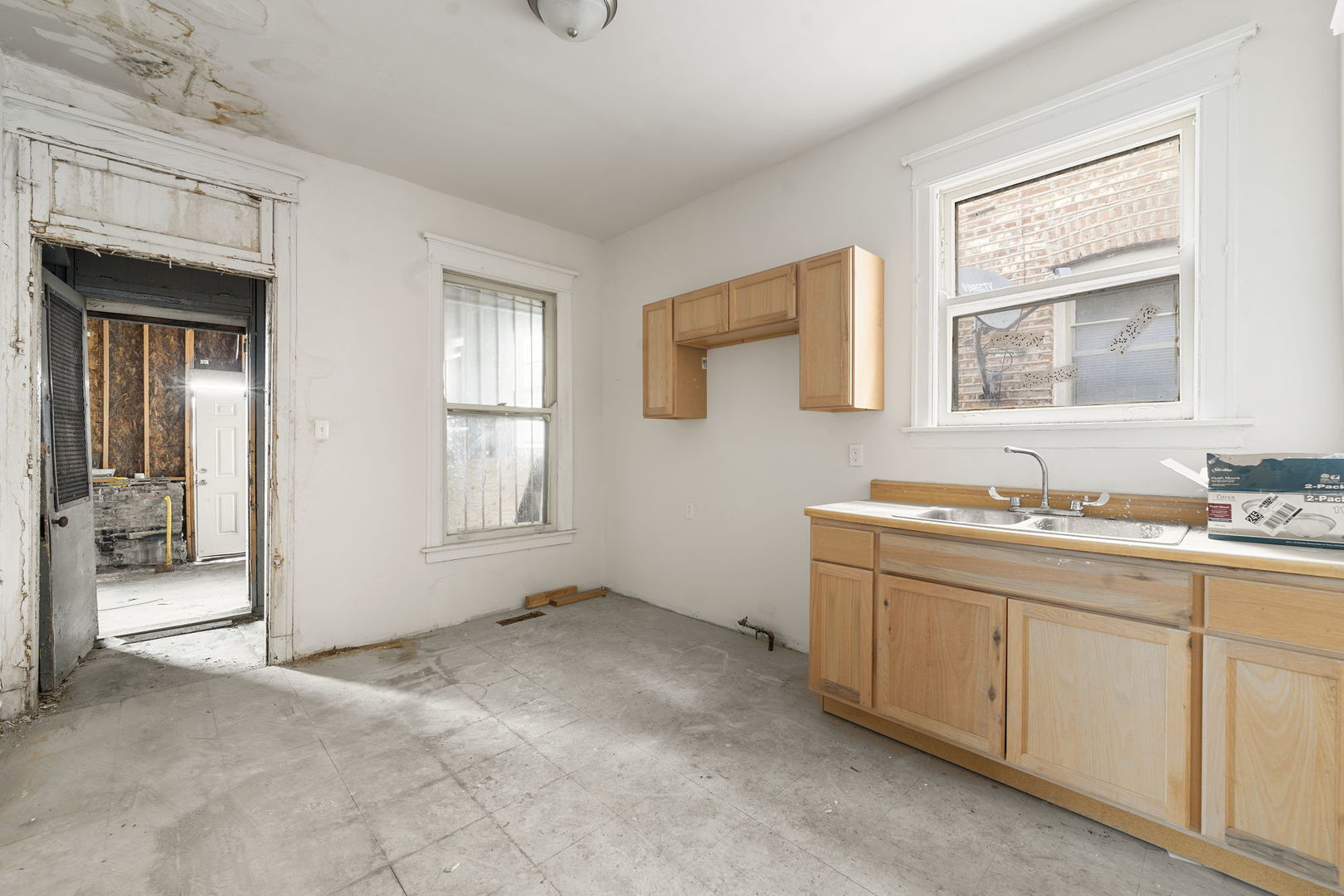 5840 W North Avenue, Chicago, IL 60639