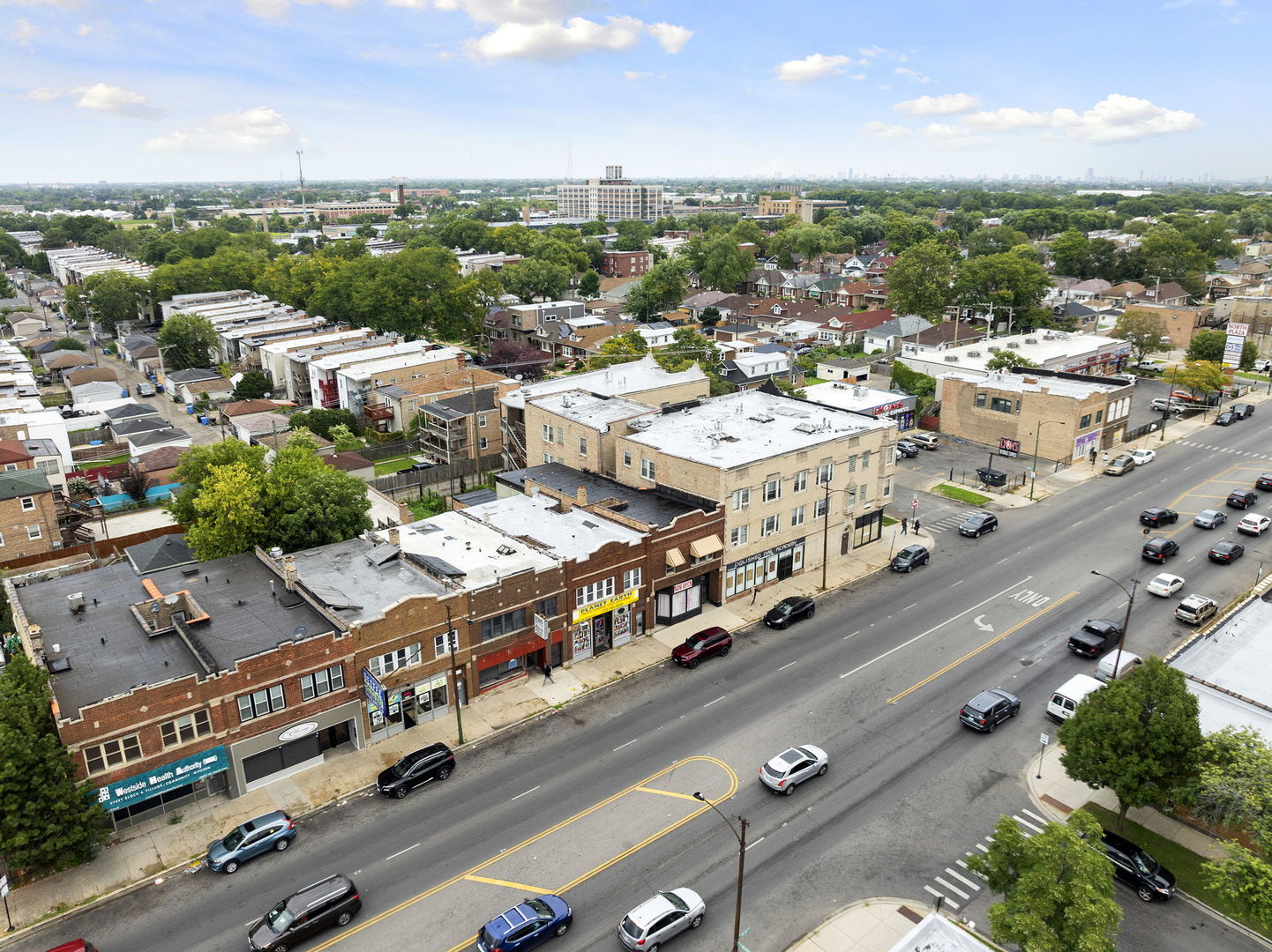 5840 W North Avenue, Chicago, IL 60639