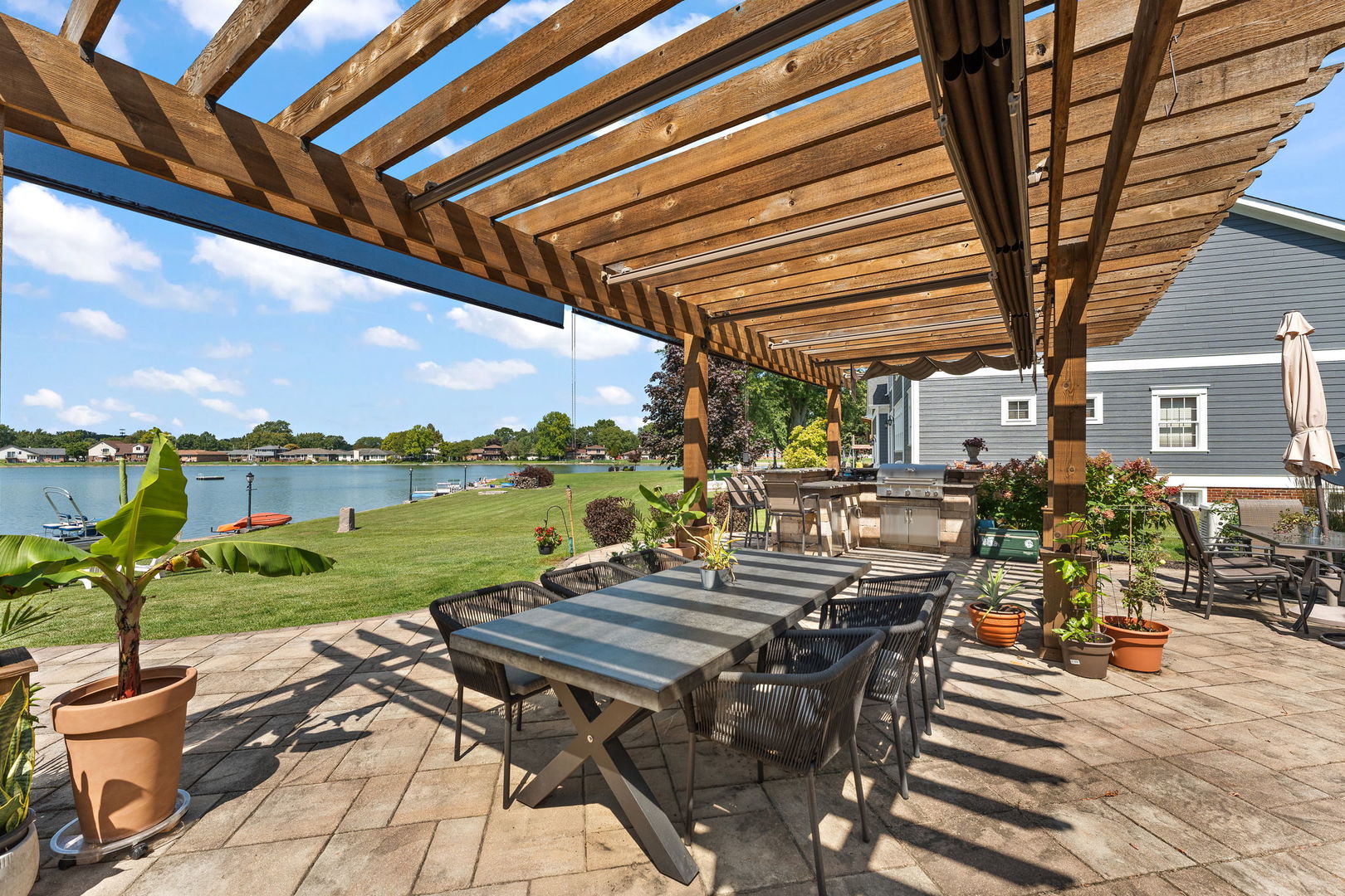 3134 Lakeside Drive, Highland, IN 46322