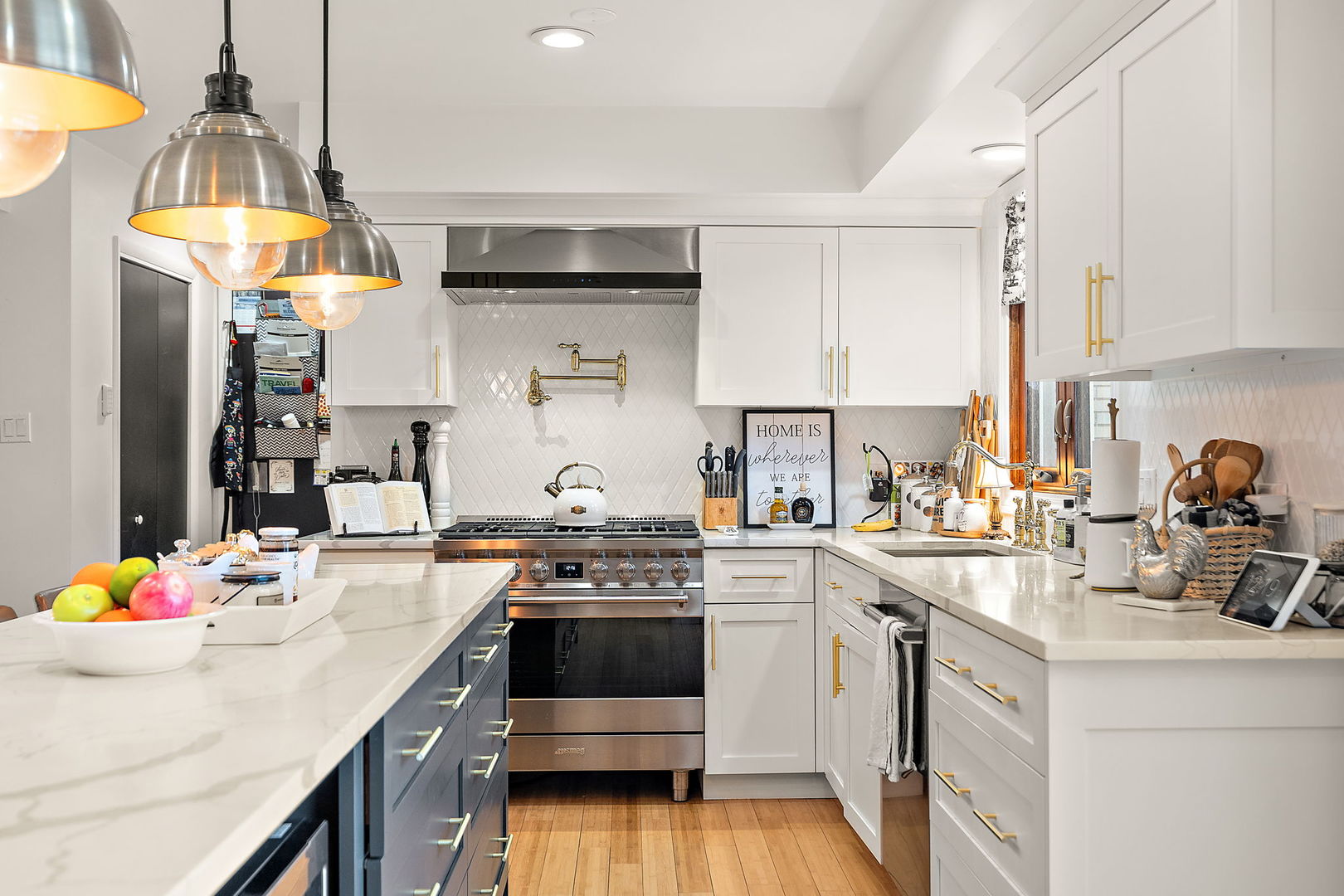3134 Lakeside Drive, Highland, IN 46322
