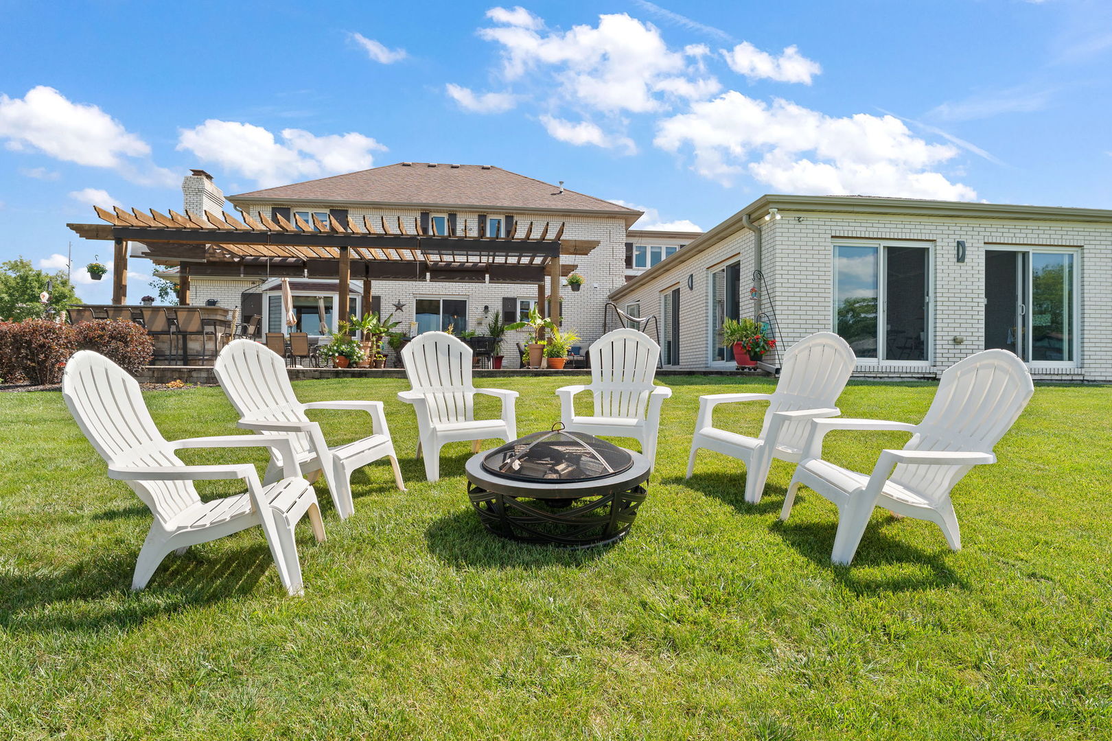 3134 Lakeside Drive, Highland, IN 46322