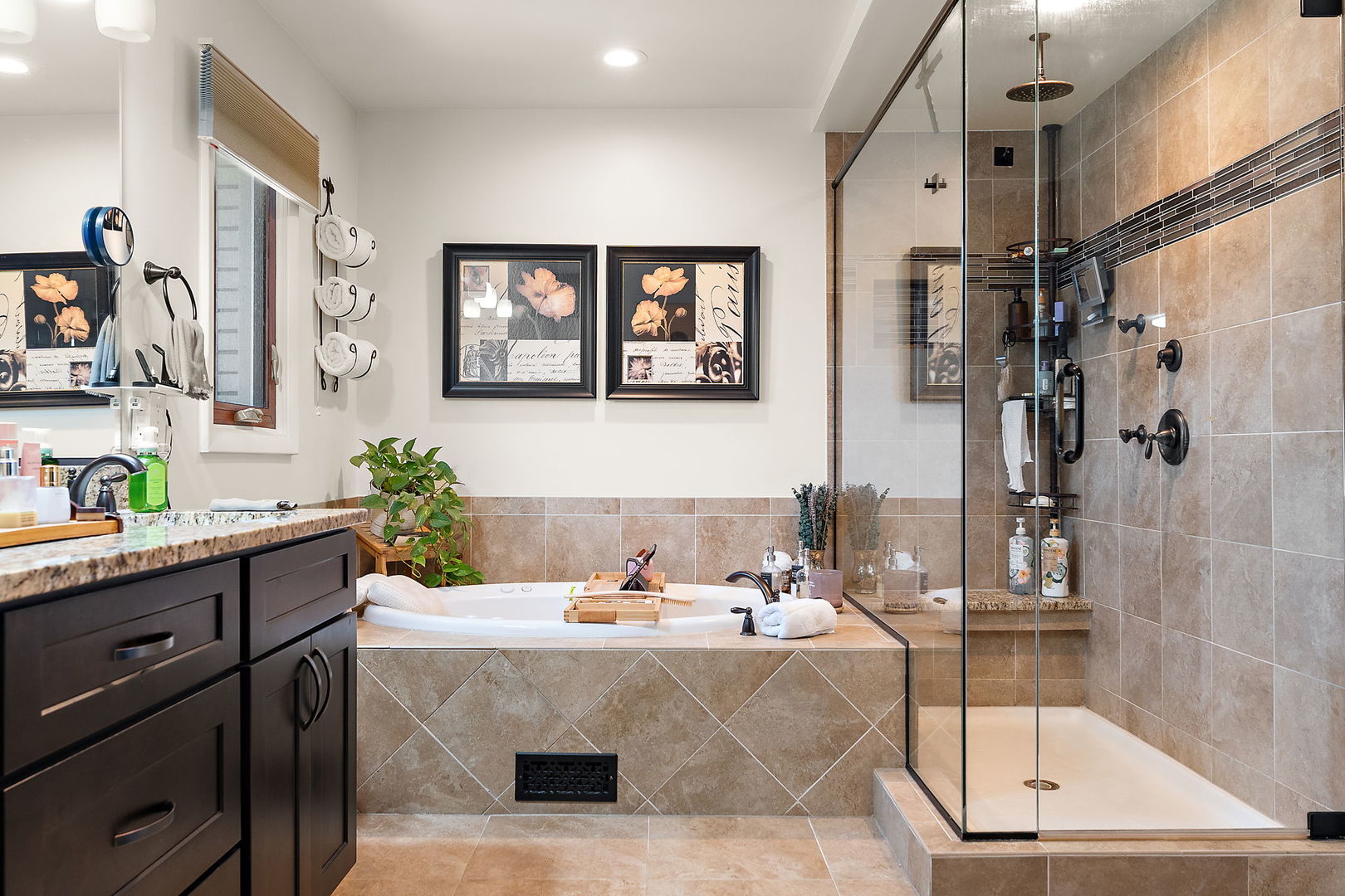 3134 Lakeside Drive, Highland, IN 46322