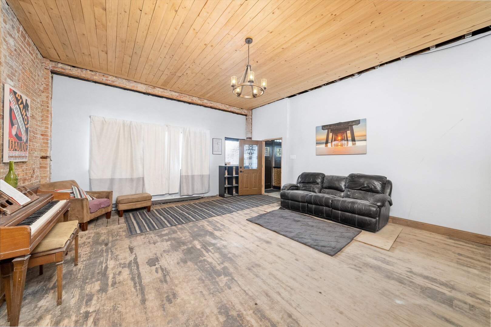 5032 S Archer Avenue, Chicago, IL 60632