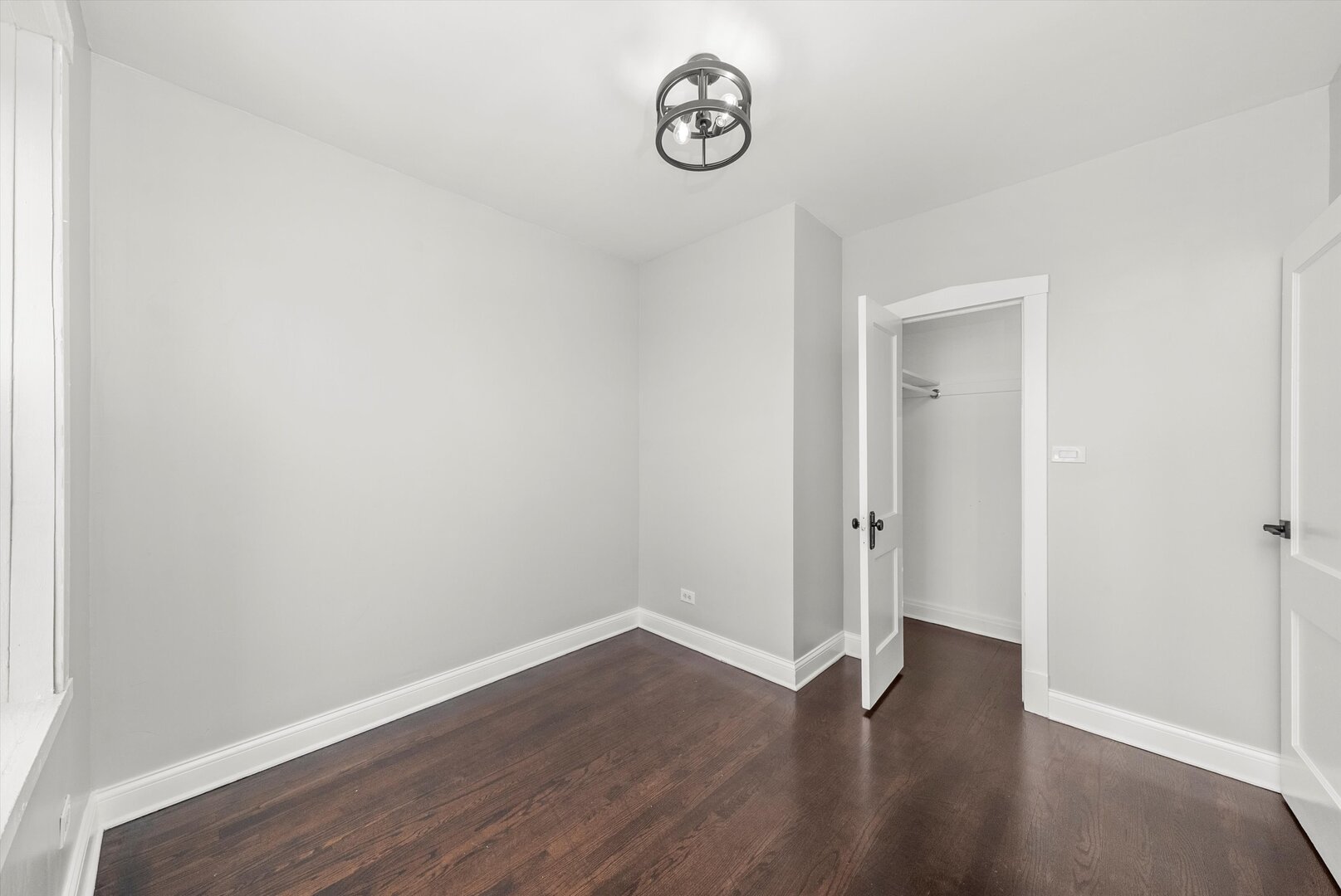 5032 S Archer Avenue, Chicago, IL 60632