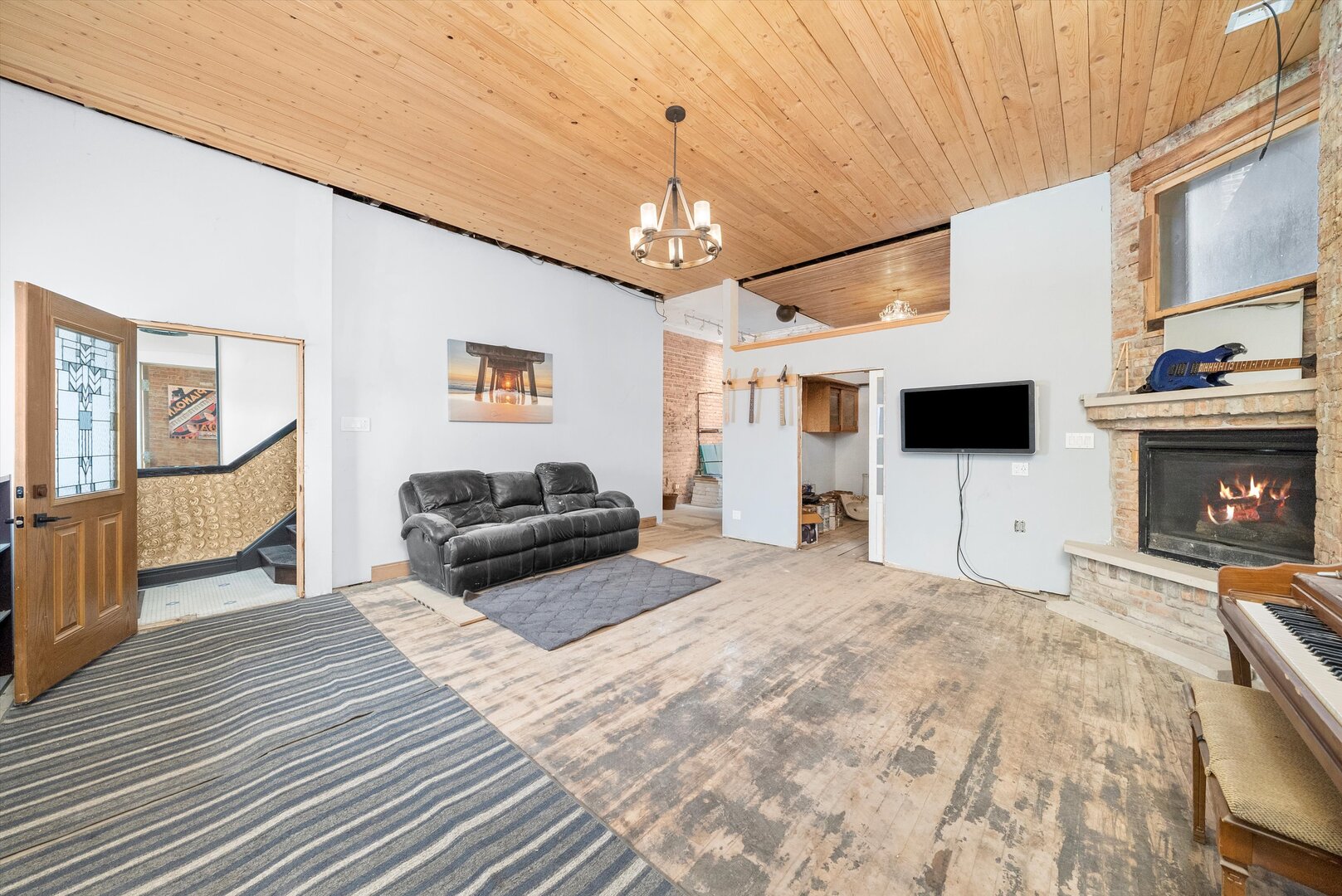 5032 S Archer Avenue, Chicago, IL 60632