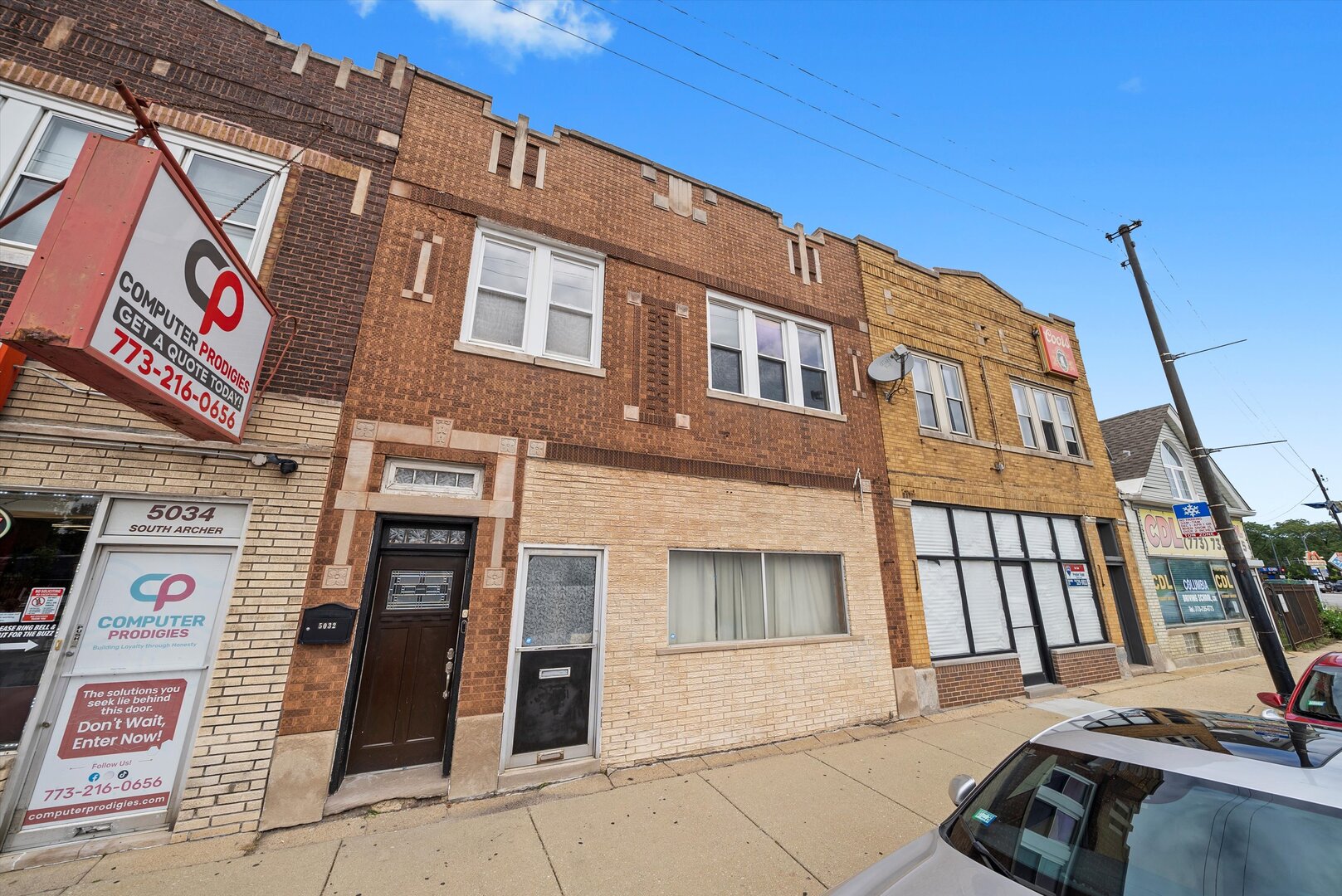 5032 S Archer Avenue, Chicago, IL 60632