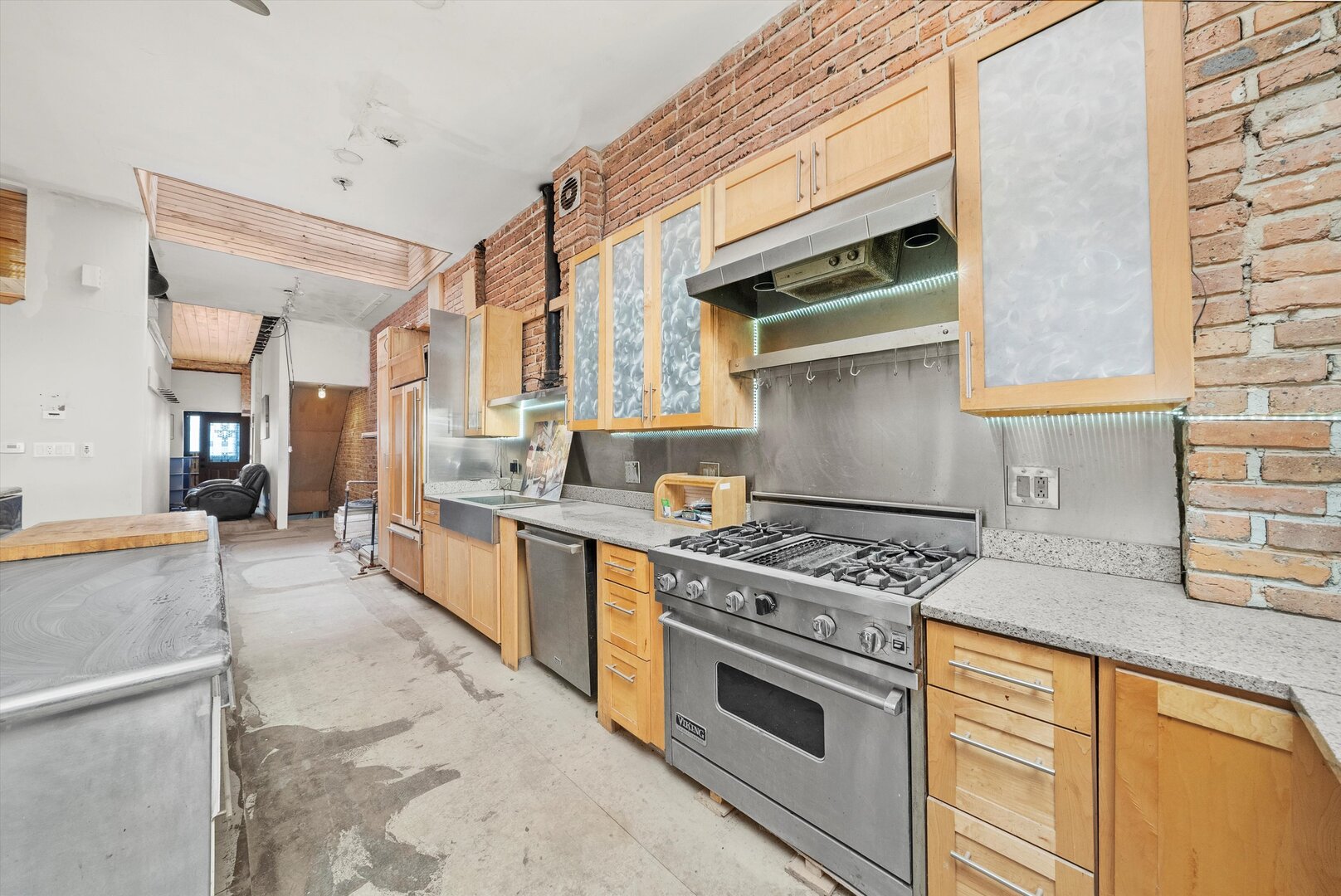 5032 S Archer Avenue, Chicago, IL 60632