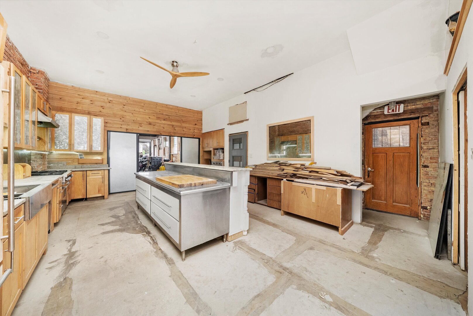 5032 S Archer Avenue, Chicago, IL 60632