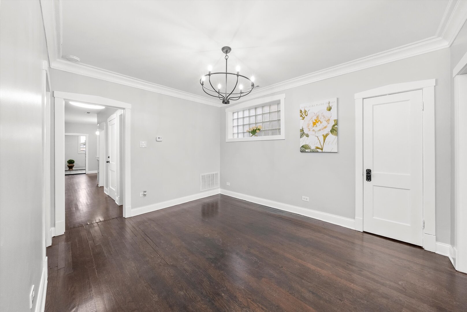 5032 S Archer Avenue, Chicago, IL 60632