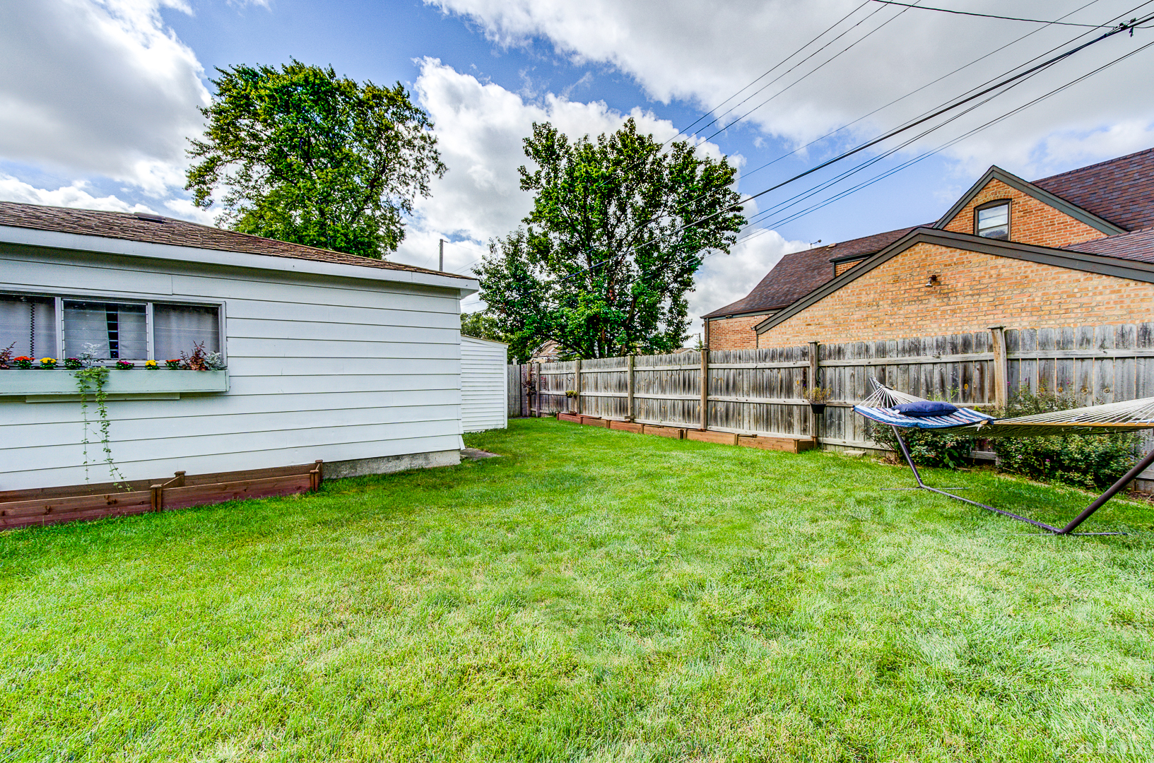 10942 S Tripp Avenue, Oak Lawn, IL 60453