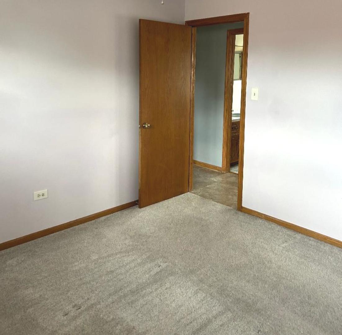5347 W 53rd Place #2, Chicago, IL 60638