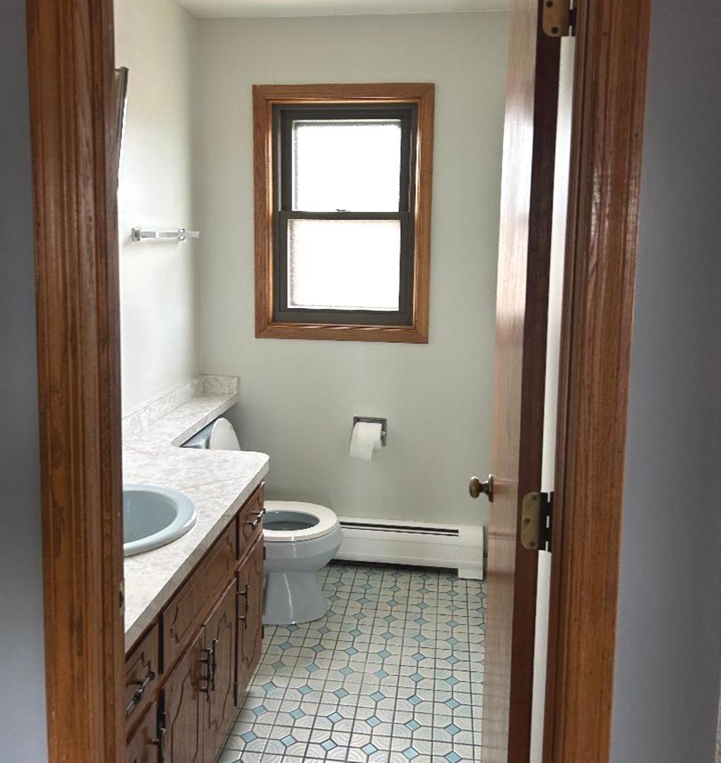5347 W 53rd Place #2, Chicago, IL 60638