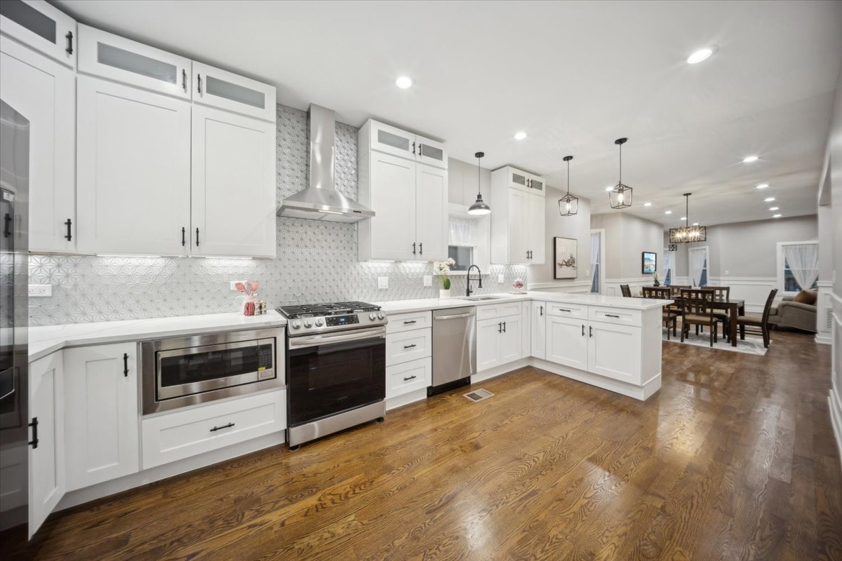 3031 Oak park Avenue, Berwyn, IL 60402