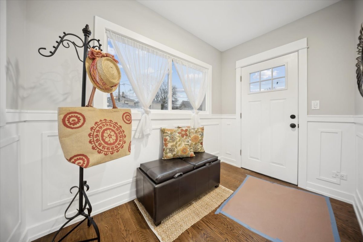 3031 Oak park Avenue, Berwyn, IL 60402