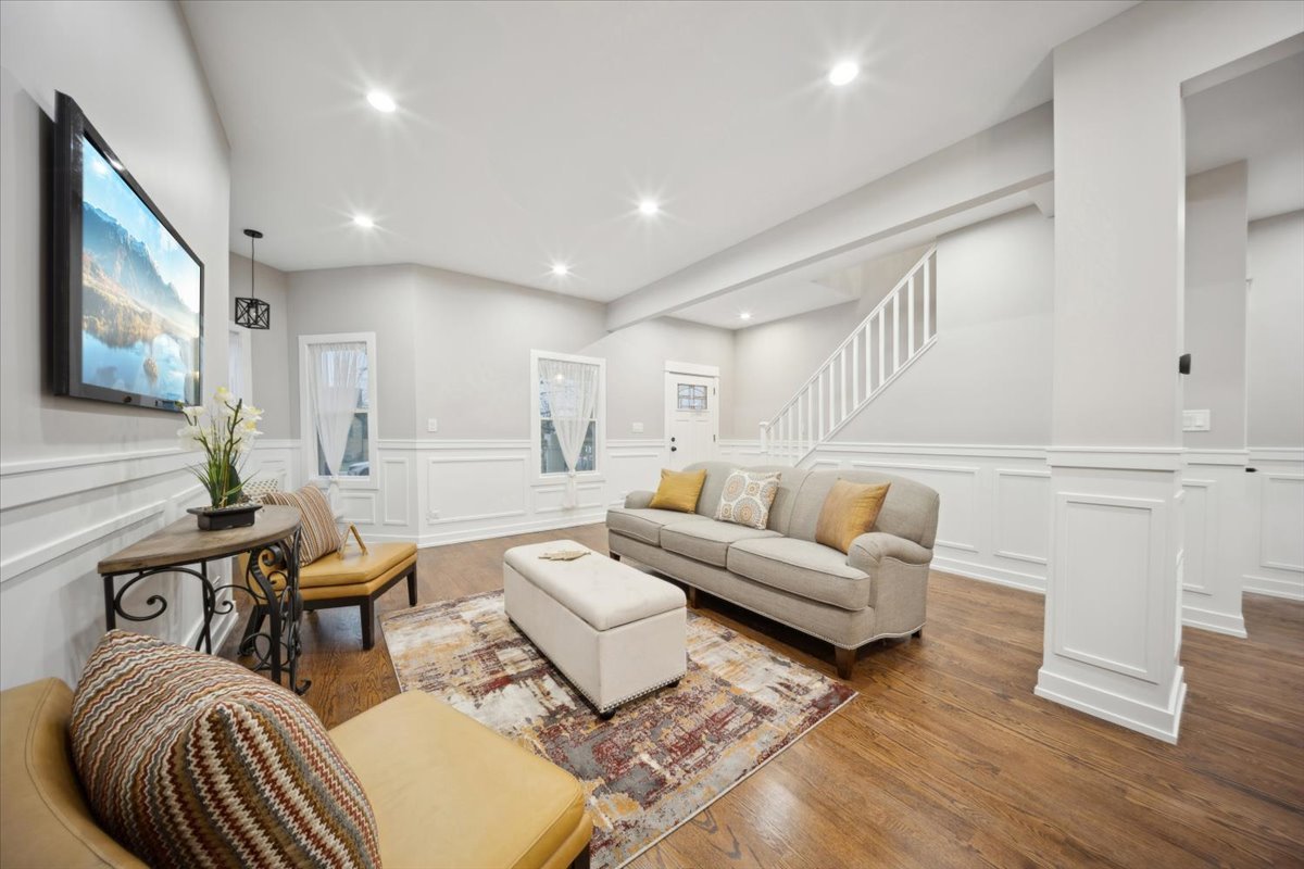 3031 Oak park Avenue, Berwyn, IL 60402