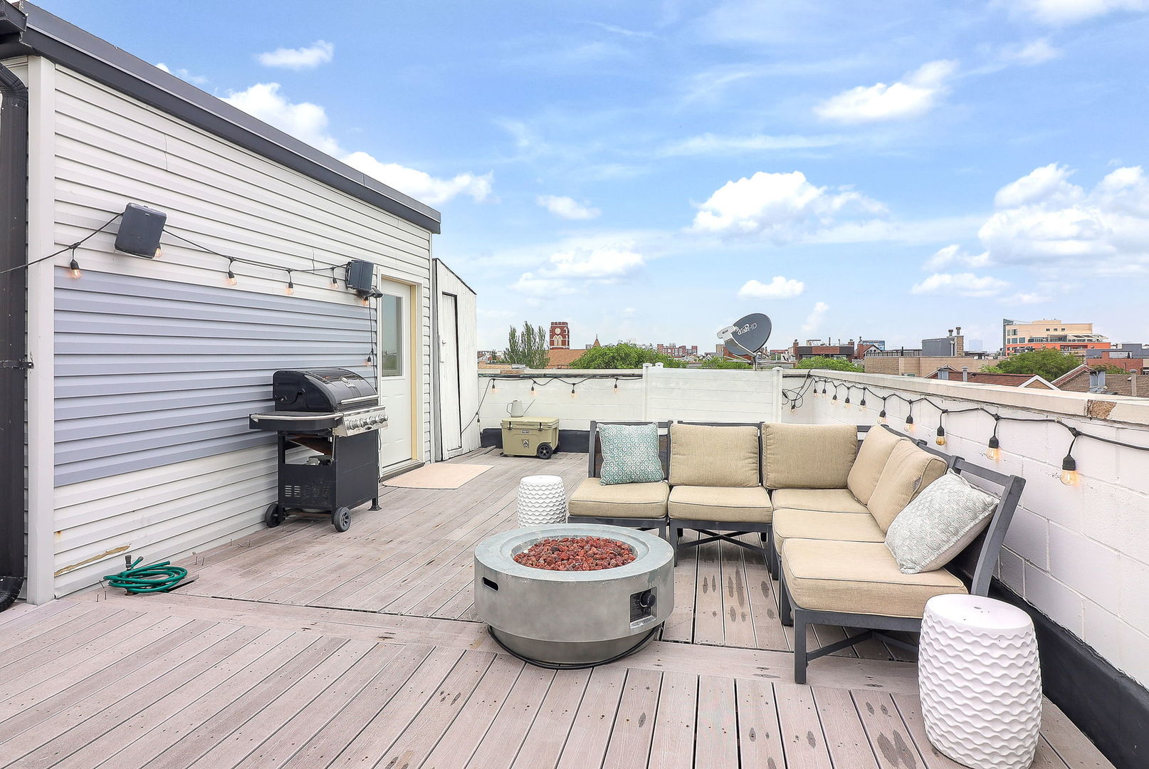 1644 W Blackhawk Street #2E, Chicago, IL 60622