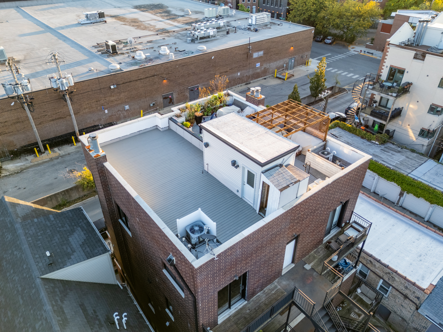 1644 W Blackhawk Street #2E, Chicago, IL 60622