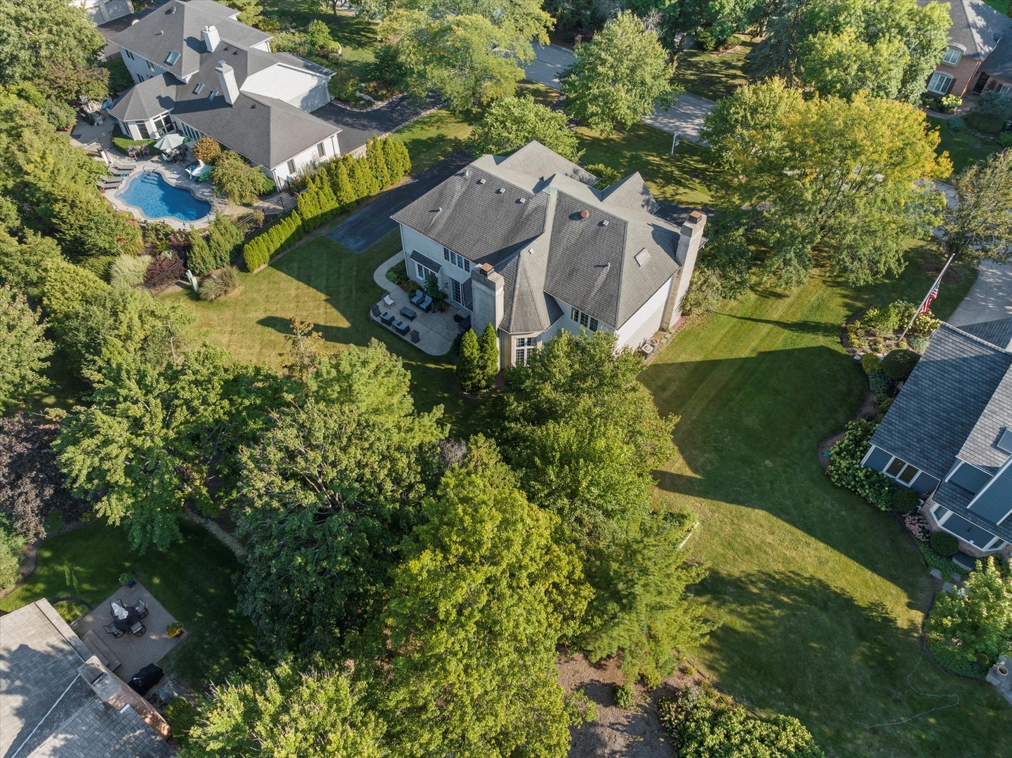 15W521 81st Street, Burr Ridge, IL 60527