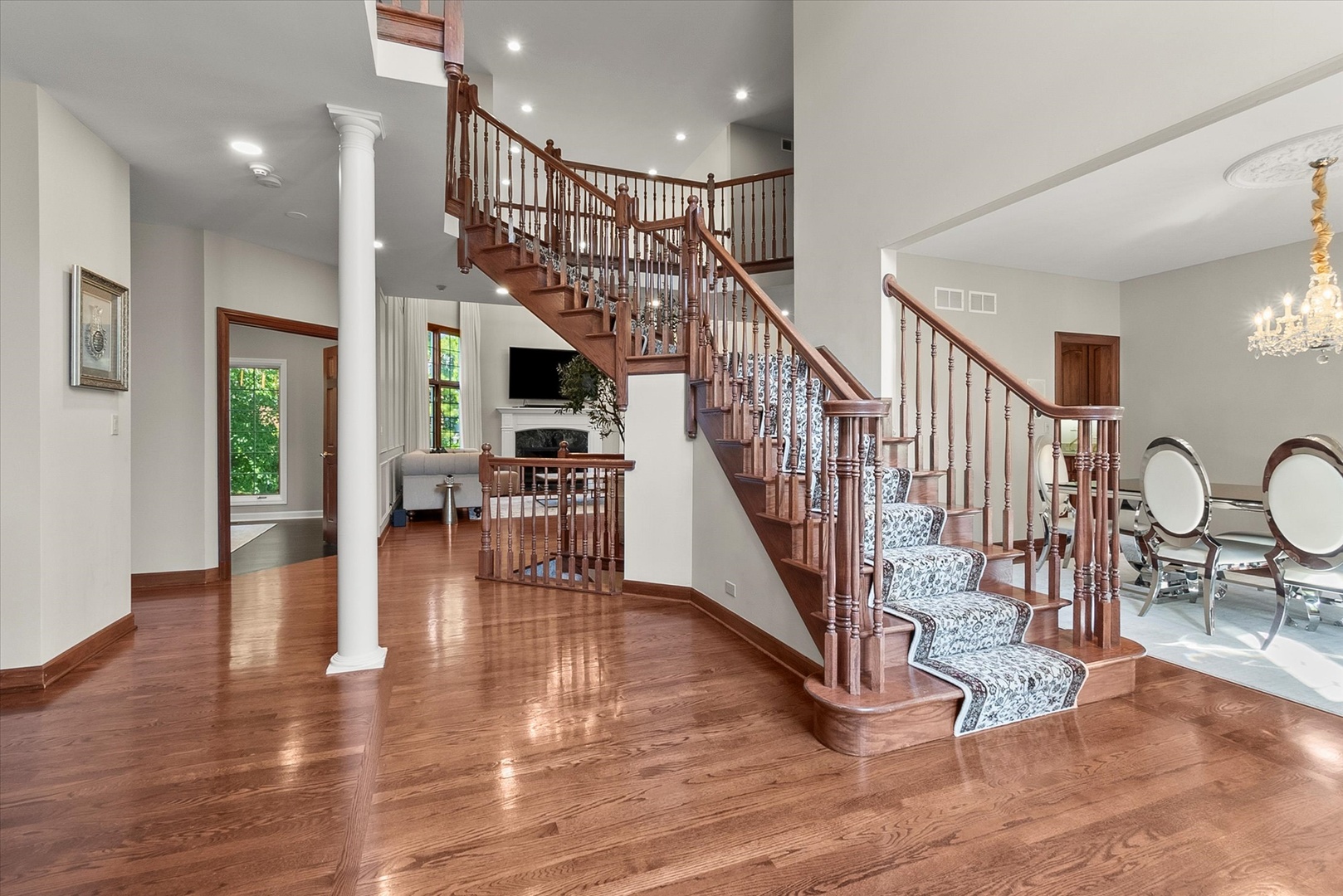 15W521 81st Street, Burr Ridge, IL 60527