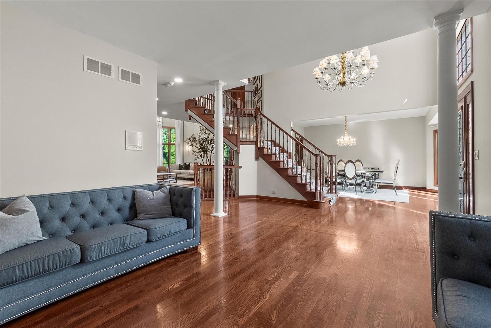 15W521 81st Street, Burr Ridge, IL 60527