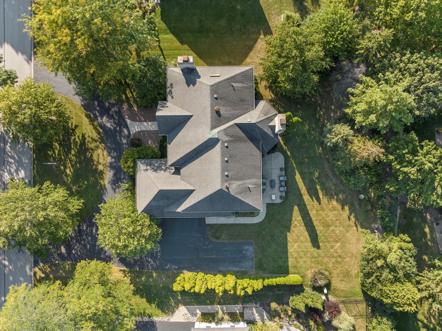 15W521 81st Street, Burr Ridge, IL 60527