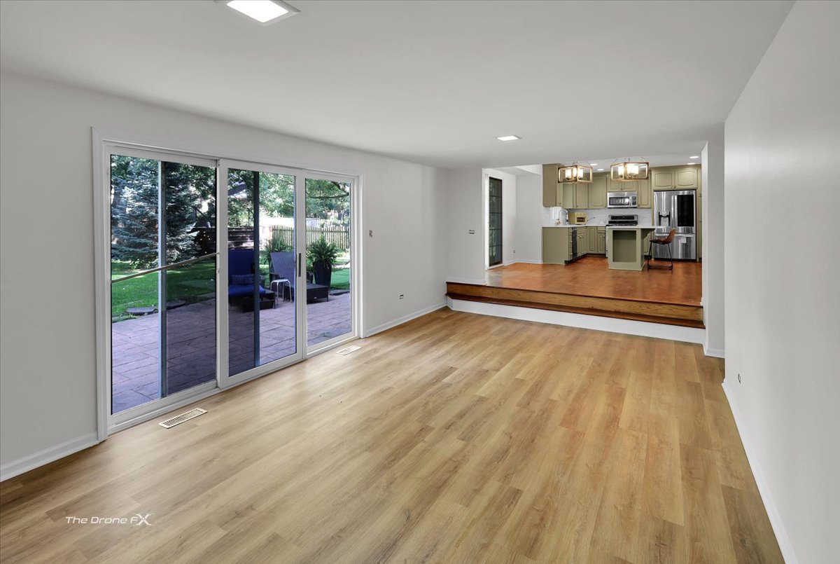1556 Shenandoah Lane, Naperville, IL 60563